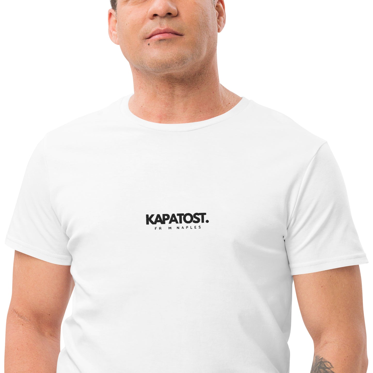 Ricamo nero  Kapatost - T-shirt in cotone premium